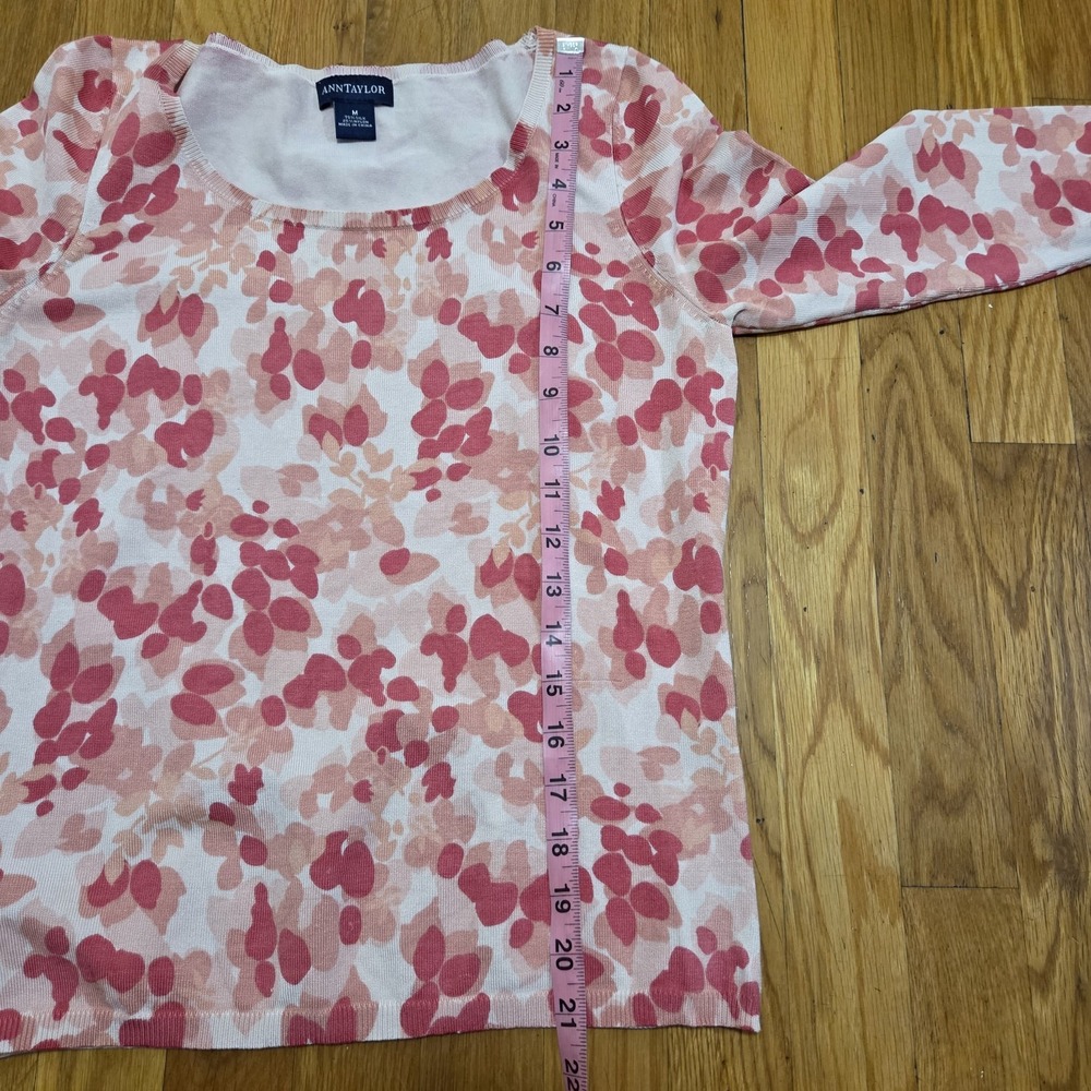 Ann Taylor Pink and White Splash 3/4 Sleeve Cardigan Silk Blend Size M - Picture 5 of 9